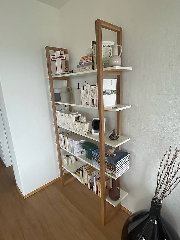Étagères: Neues Bücherregal – D'occasion à Zürich par liv_tqj7 1