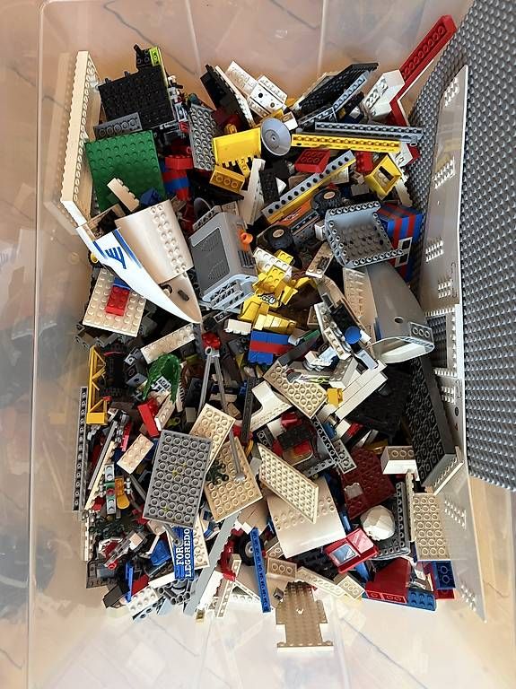Jouets: Legokiste – D'occasion à Basel par sin_5npn