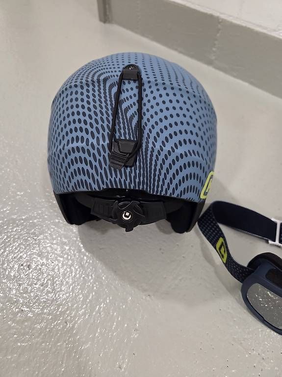 Caschi: Skihelm + Skibrille  – Usato da Wigoltingen venduto da Chanti.89 1