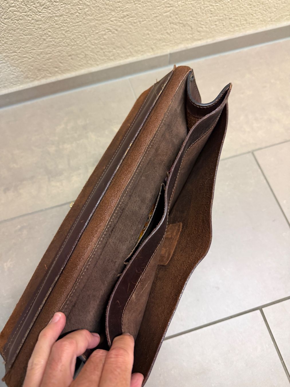 Bree Valigie & Borse: Bree Echtleder Business-Tasche – Usato da Fehraltorf venduto da Burrito1 1