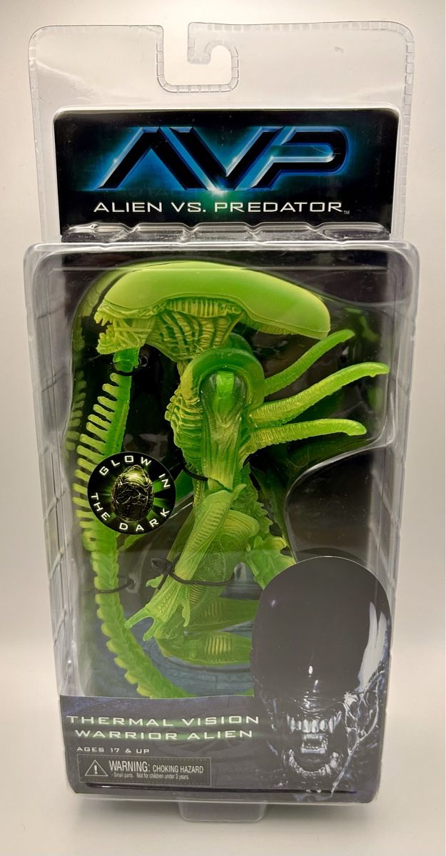 Statuette: Neca AVP Thermal Vision Warrior Alien (Gitd) (18 cm) – Nuovo e nell'imballaggio originale da Oberhasli venduto da Schneeschueh