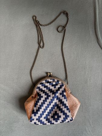 Pochette à motifs 