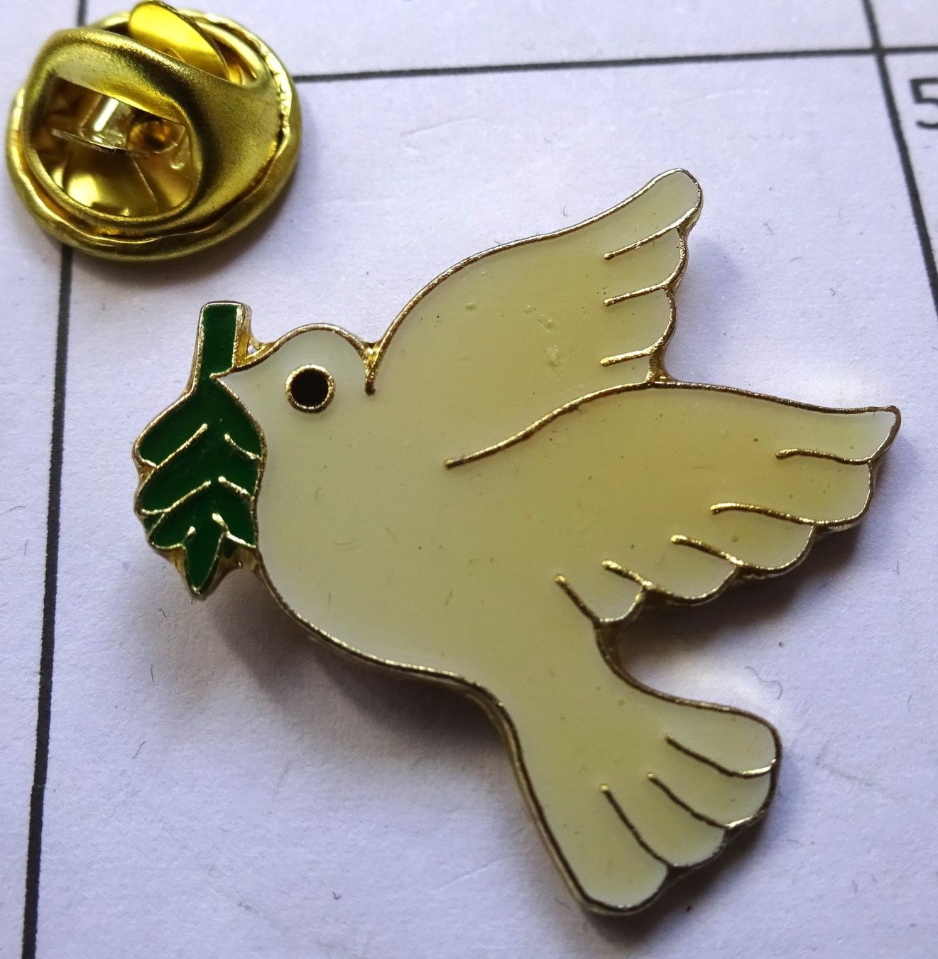 Plaketten & Abzeichen: Pin Brieftaube, Friedenstaube – Gebraucht aus Utzenstorf von BUtter81