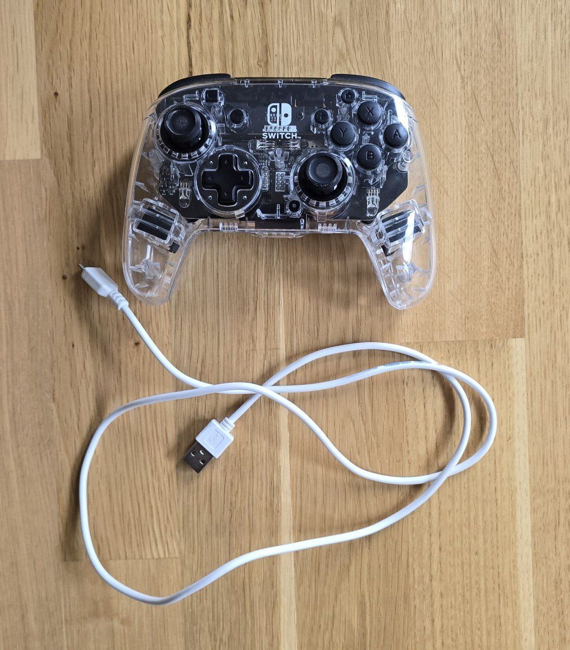 Nintendo Manettes: Wireless Deluxe Controller Nintendo Switch – Transparent – D'occasion à Nussbaumen AG par Stoekli 2