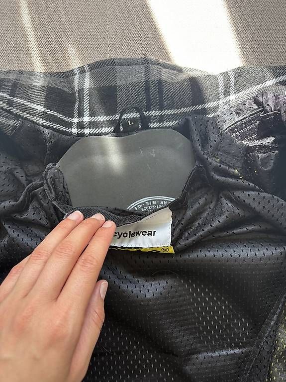 Giacche: Motorradjacke mit Protektoren – Usato da Winterthur venduto da ana_ds2c 3