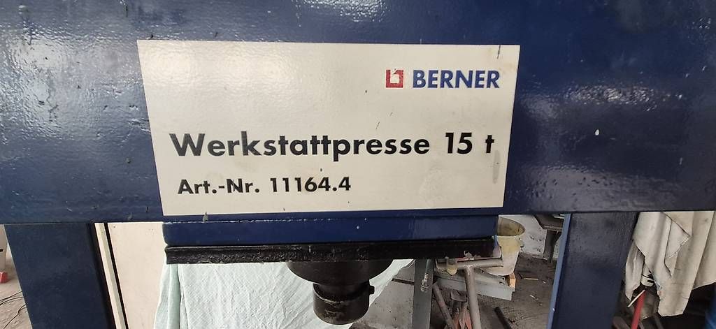 Tutti gli attrezzi: Werkstattptesse 15t – Usato da Biberist venduto da Thom0815 2