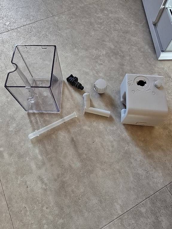 Machines à café & Machines à expresso: De'Longhi Nespresso Maschine – D'occasion à Herisau par RaffiHausi 2