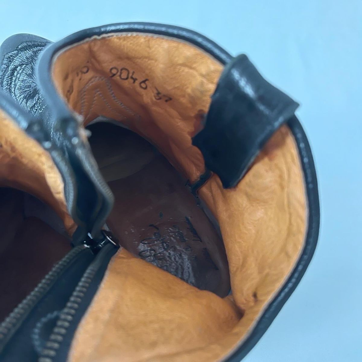 Scarpe da donna: HAND MADE Boots – Usato da Emmen venduto da Avviivva_Com2023 7