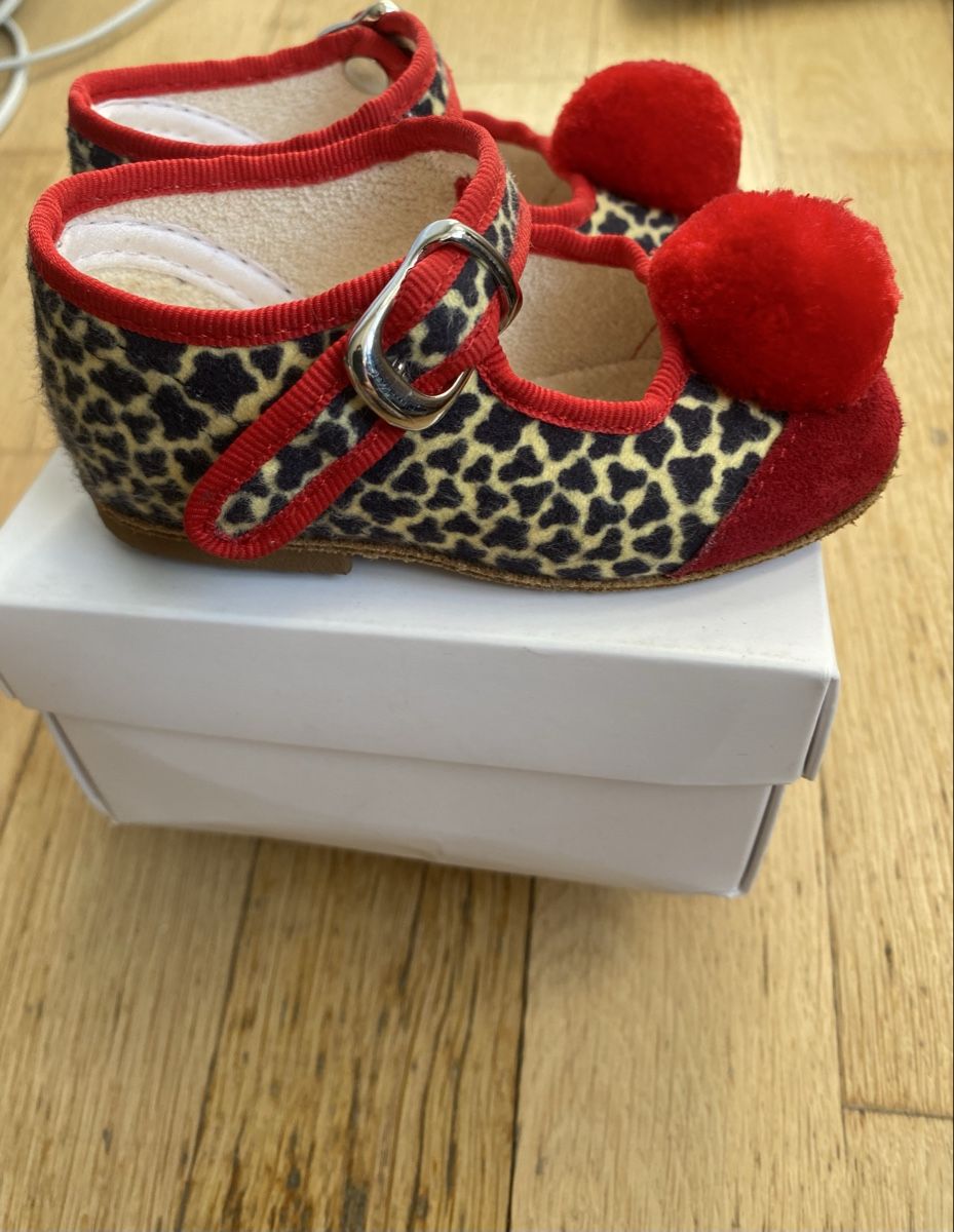 Tiger Swiss Scarpe per ragazzi: Original Tigerfinken, Gr 19, Classic Red – Usato da Zürich venduto da surfflake 2
