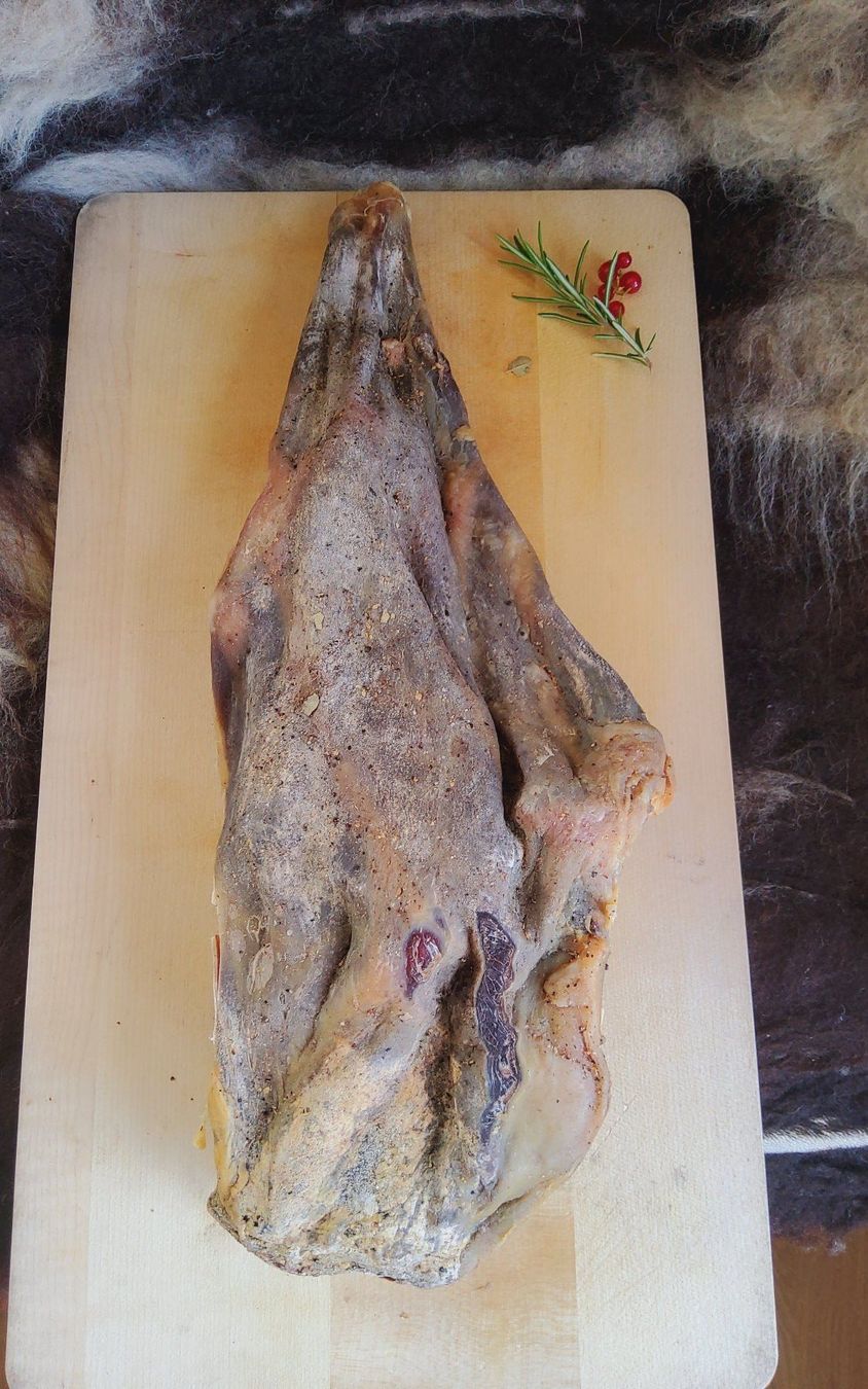 Aliments & Spécialités: Bio Lammkeule, Lammschinken, zerlegt – Neuf (Voir description) à Ruggell par Tim-Werk