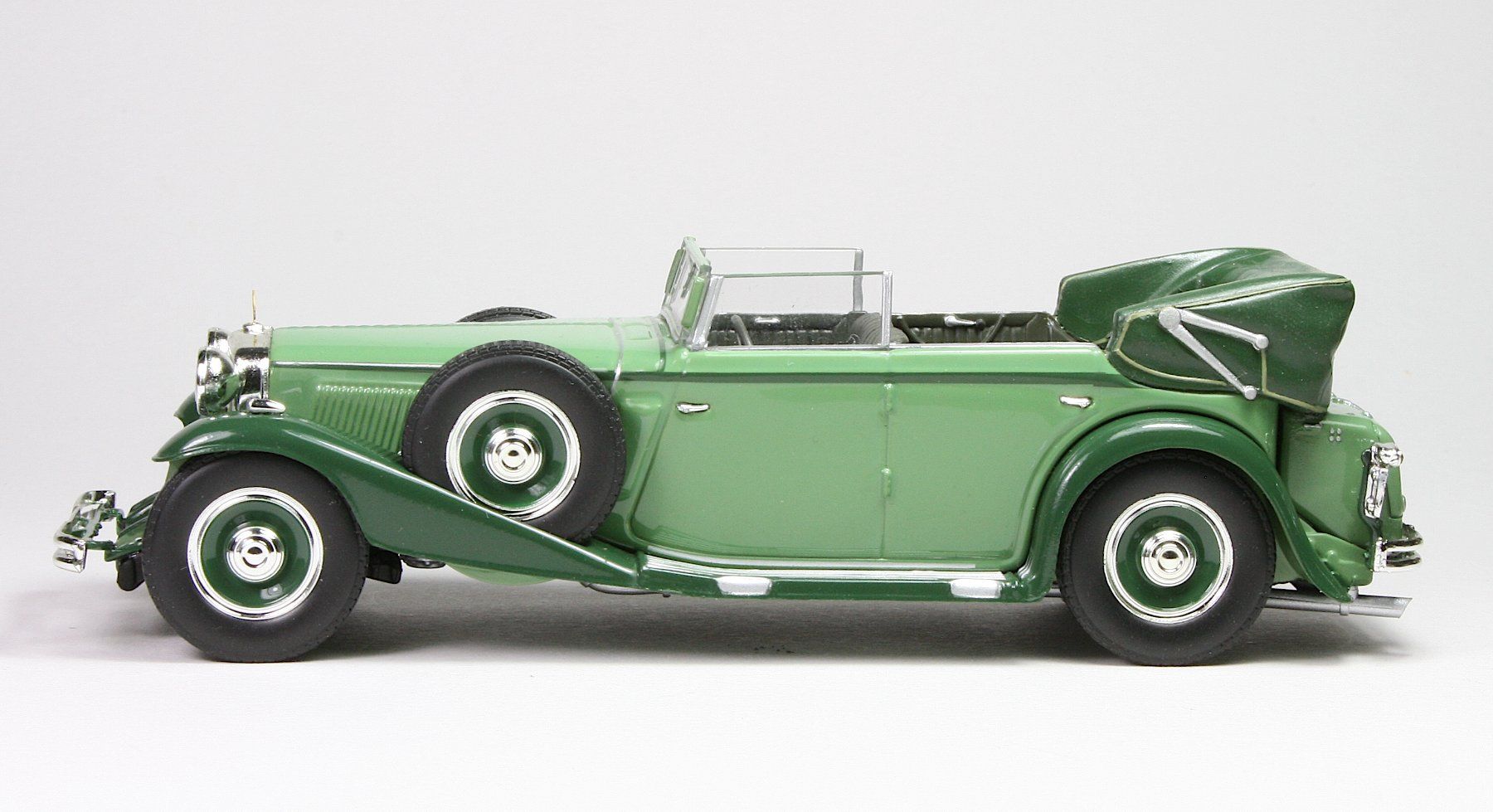 Minichamps Modellini d'auto: Minichamps Maybach Zeppelin – Nuovo (secondo la descrizione) da Elsau venduto da Peekay8 9
