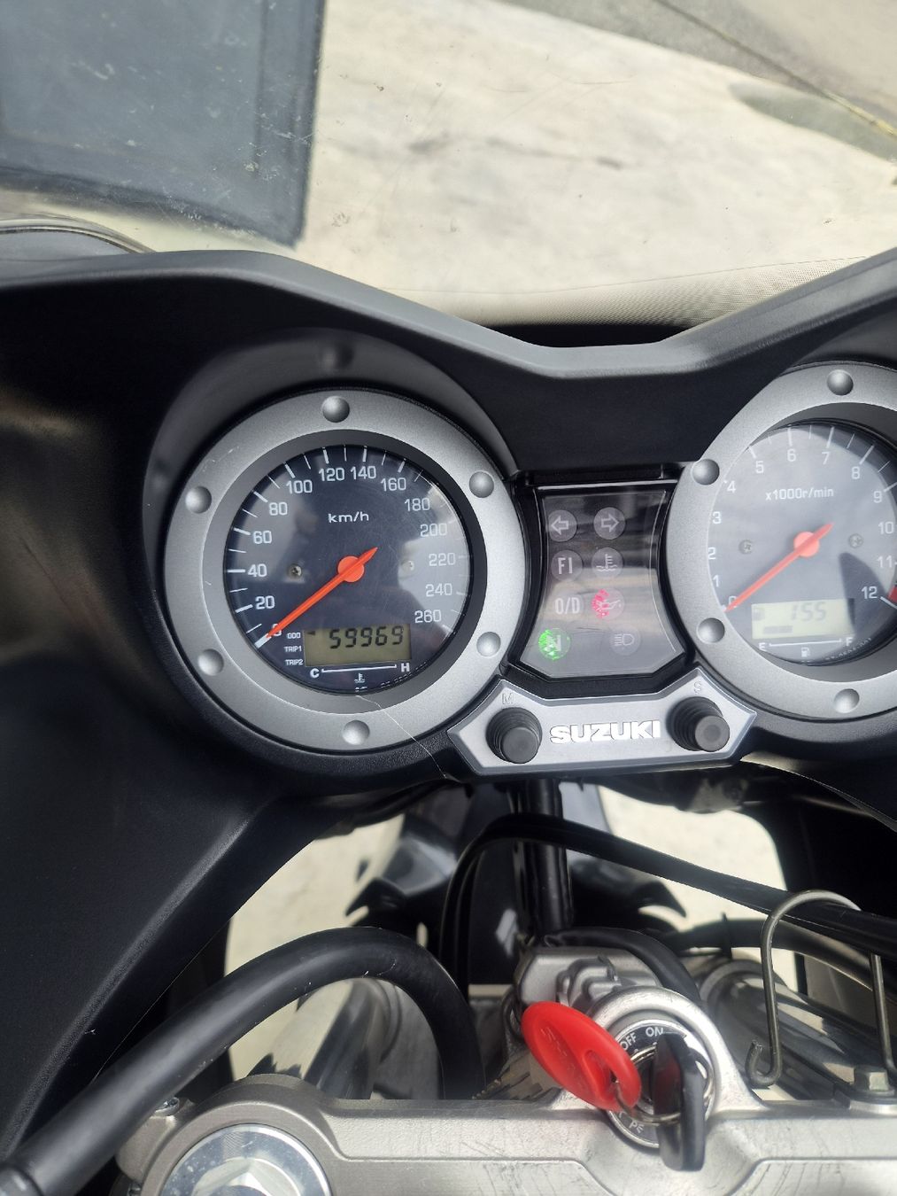 Suzuki Touring: Suzuki DL1000 – Defekt aus Kappelen von Patb94 2