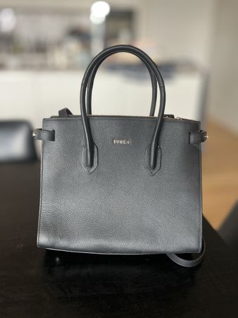 Furla Handtasche, Schwarz, Top Zustand