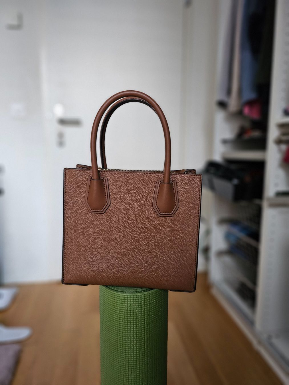 Michael Kors Borse da donna: Brown Handbag Michael Kors New – Nuovo (secondo la descrizione) da Zürich venduto da ame_5n7g 1