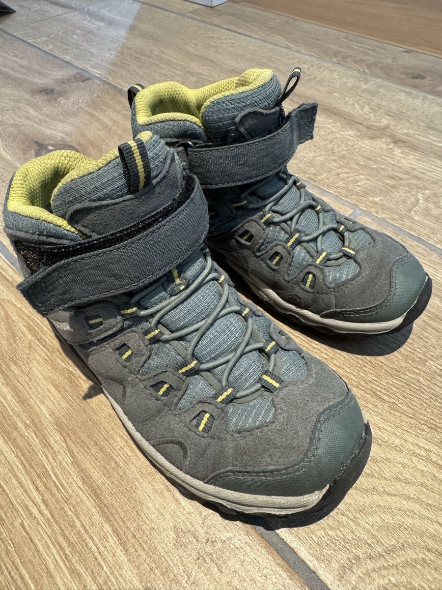 Meindl Chaussures garçon: Meindl Wanderschuhe Grösse 28 – D'occasion à Rombach par aniker