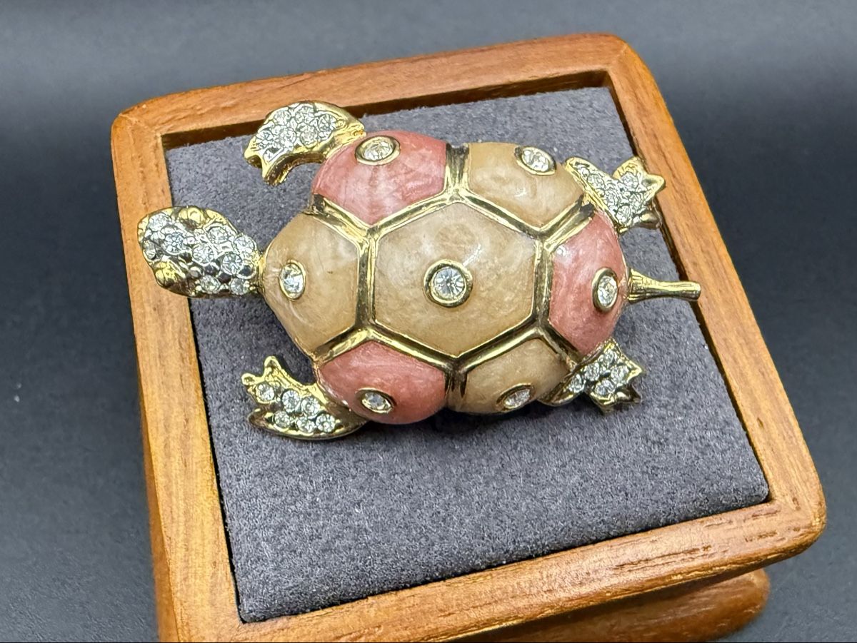 Spille & Fermagli: Vintage Schildkröten-Brosche mit Strasssteinen, Emailliert – Usato da Lamone venduto da LaCantinaMagica 5