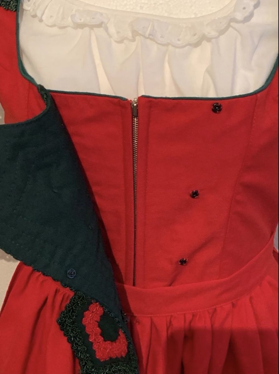 Vestiti: Dirndl  – Nuovo (secondo la descrizione) da Bern venduto da mae_jn57 2