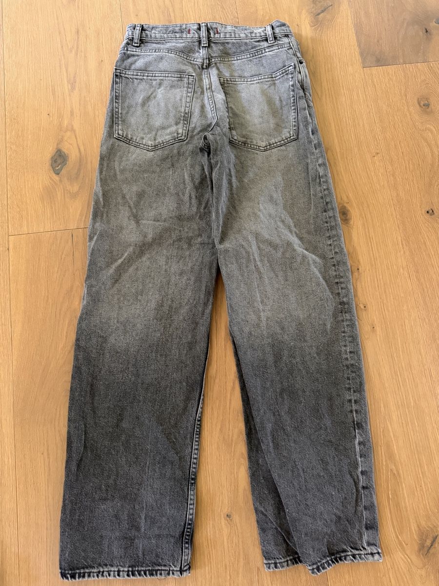 Zara Jeans: Jeans Zara grau – Gebraucht aus Meilen von laraherre 1