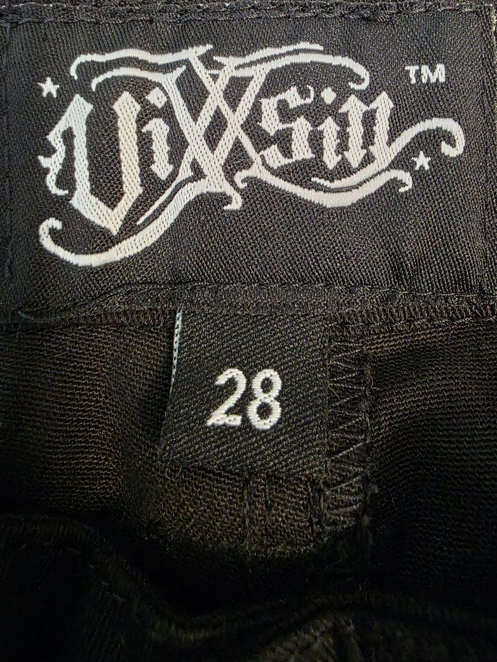 Jeans: Schwarze Jeans-Shorts Vixxsin – Nuovo (secondo la descrizione) da Rothenfluh venduto da sel_j856 2