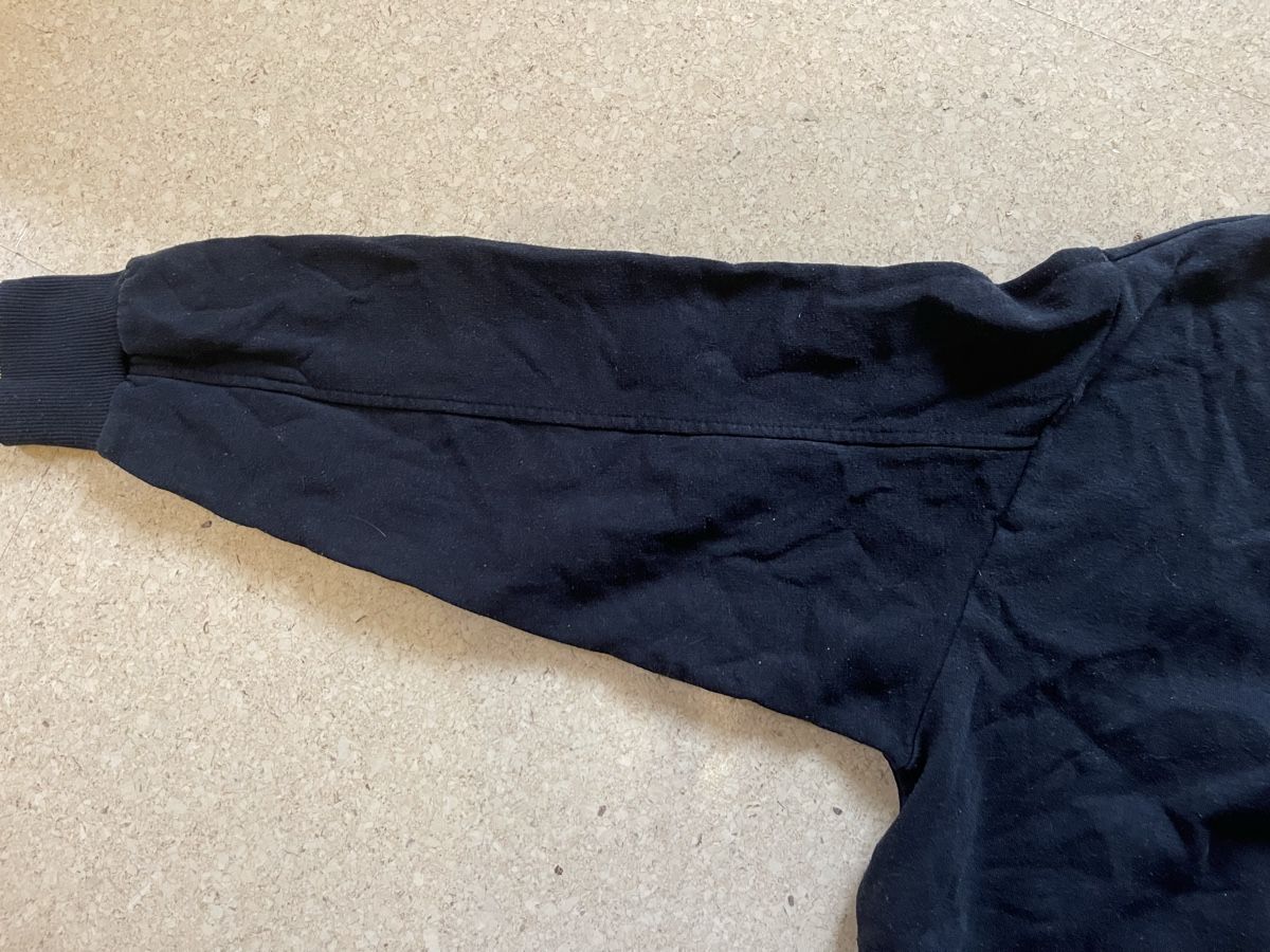 Bershka Maglioni & Felpe: Bershka Basic schwarzer Pullover Grösse XS – Usato da Neuheim venduto da fab_7m2f 2