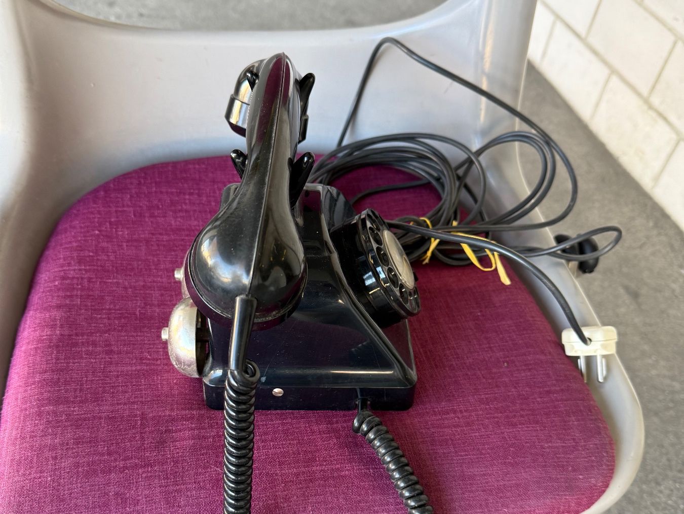 Telefone: Tischstation Modell 29 Alt Telefon – Gebraucht aus Grenchen von YoshiSan74 1