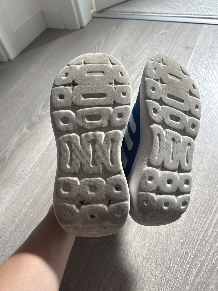 Adidas Scarpe per ragazzi: Basket adidas 34 – Usato da Noville venduto da Malik2017 2