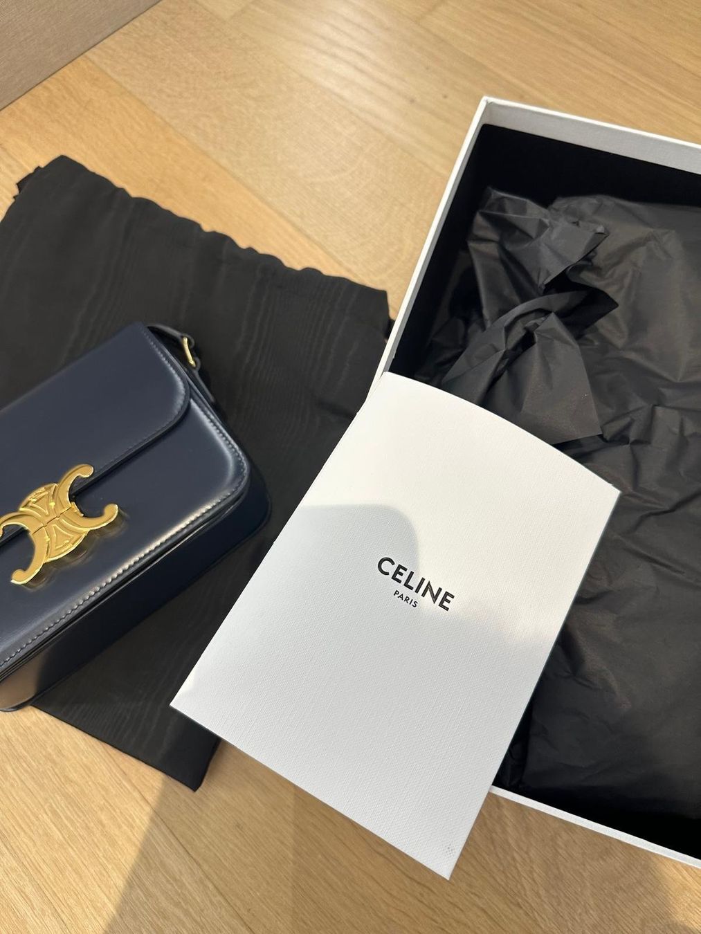 Celine Taschen für Damen: CELINE Teen Triomphe tasche – Gebraucht aus COMMUGNY von toutdoitdisparaitre 2
