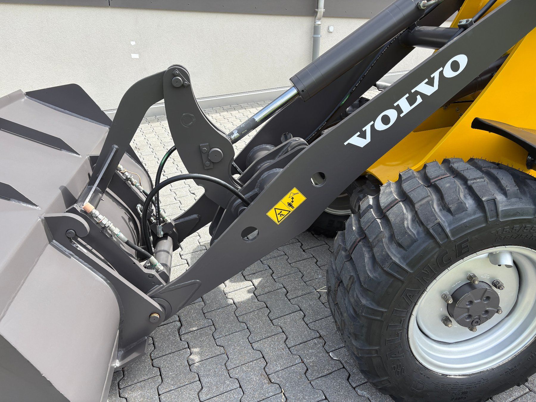 Hoflader: Volvo L20B Pneulader – Gebraucht aus Rothenthurm von FHS6418 4