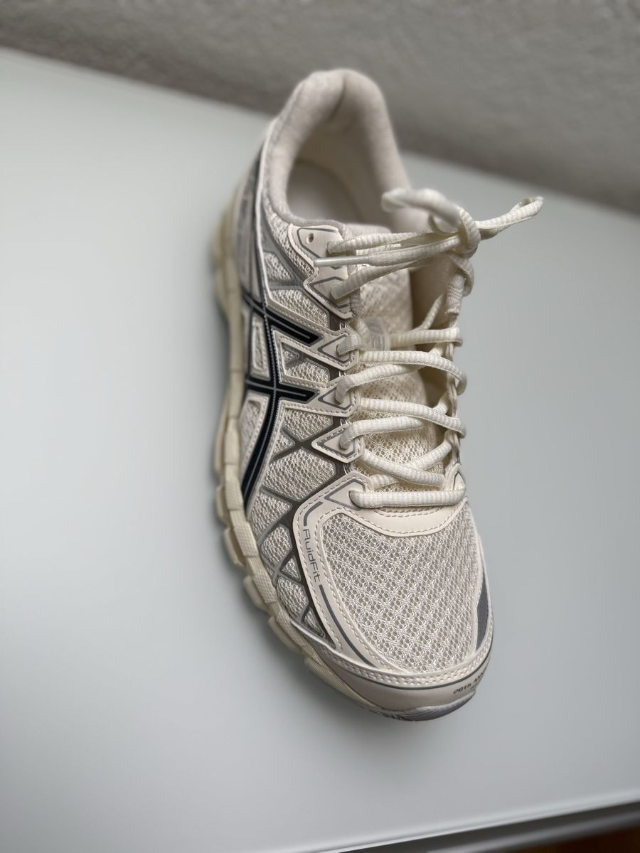 Asics Herrenschuhe: Asics Gel Kayano Neu – Neu und originalverpackt aus Jegenstorf von mammut02
