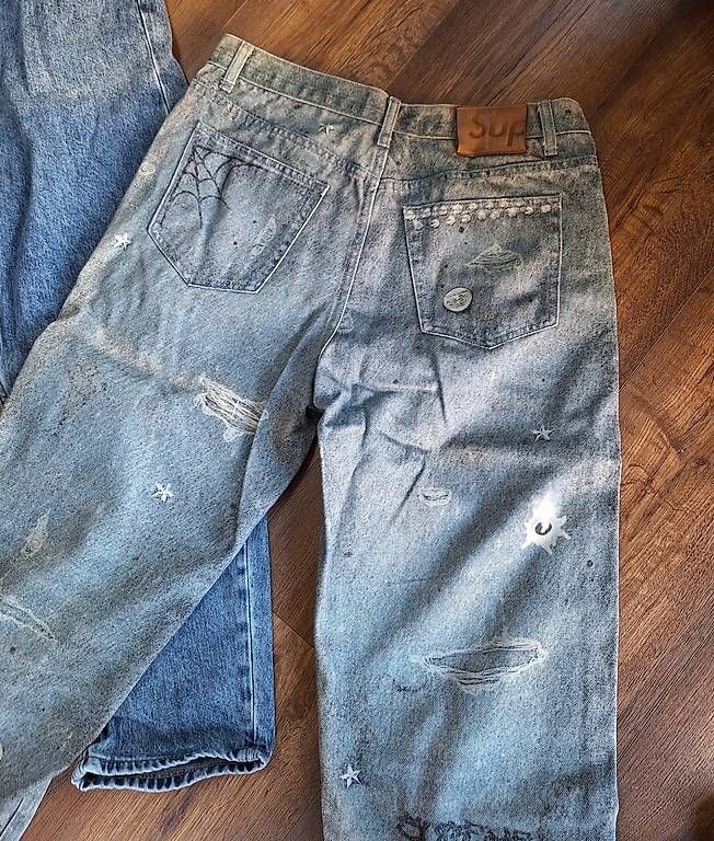 Jeans: 2 jeans Suprême taille 32 – Usato da Pully venduto da cz39ans 2
