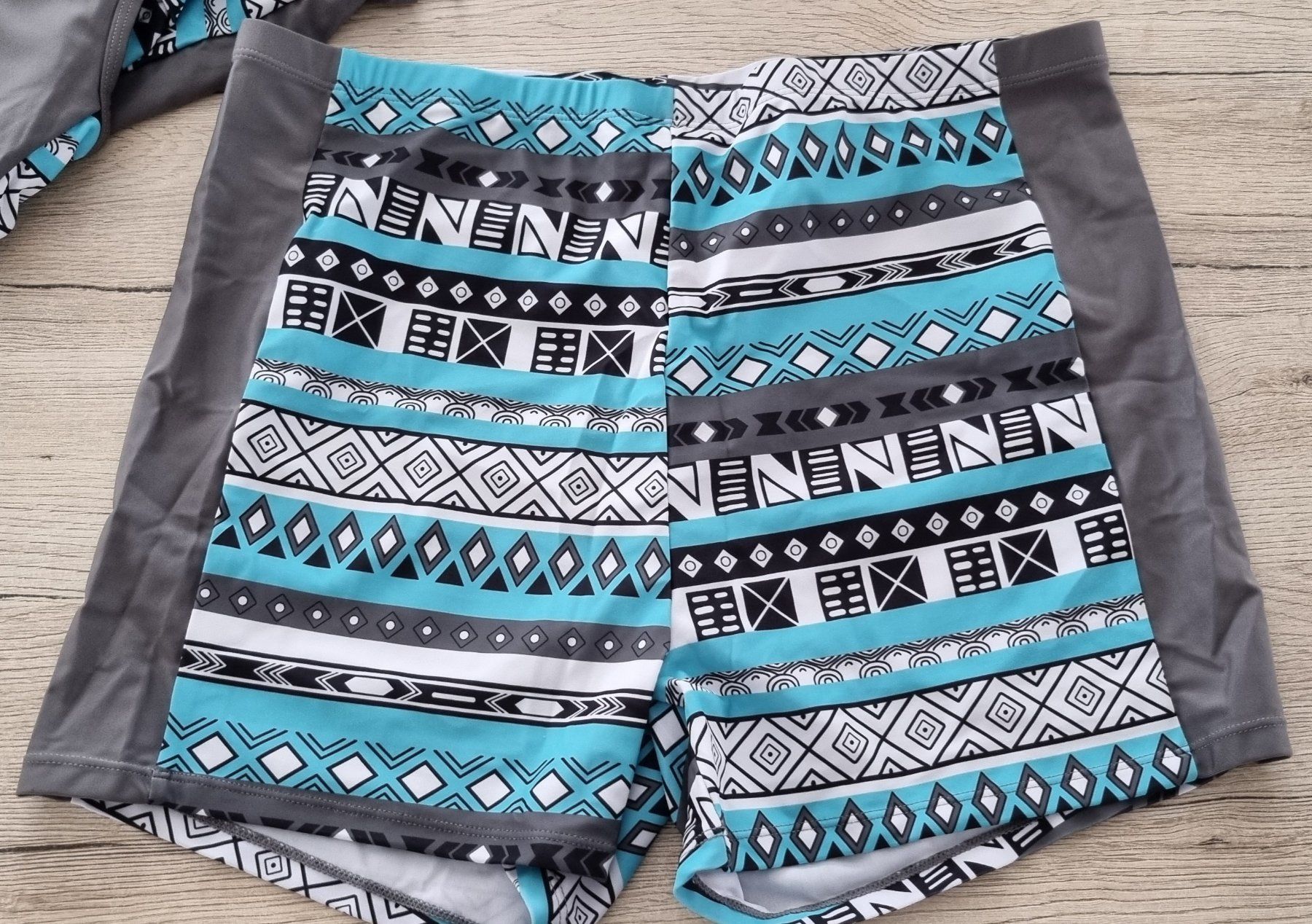 Costumi da bagno & Bikini: Tankini mit Muster, Gr. XXL – Nuovo (secondo la descrizione) da Grossdietwil venduto da GNOM313 3