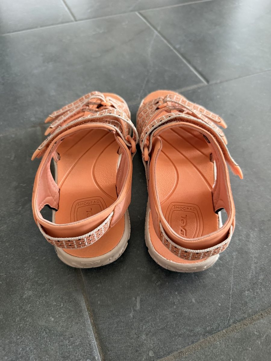 Teva Scarpe per ragazze: Sandaletten Teva Grösse 36 – Usato da Dübendorf venduto da Schnuffi04 2
