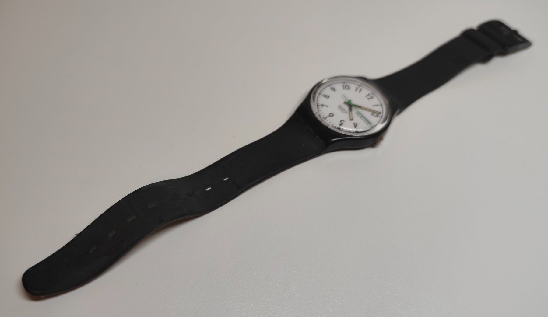 Swatch Orologi: Swatch ⌚CLASSIC CINQUE - GB727 – Usato da Eschenbach SG venduto da Piratenschatz 2
