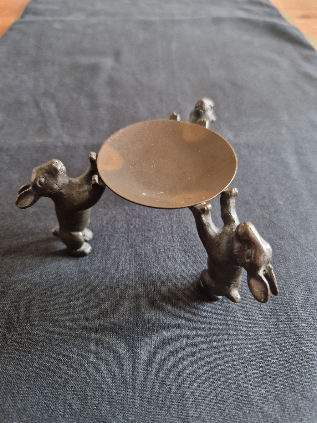 Figurines: Hasenfigur / Teelichtschale – D'occasion à Fislisbach par mka_km8f