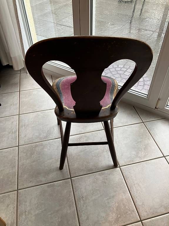 Chaises: Chaise originale – D'occasion à St-Barthélemy VD par VivianF 2