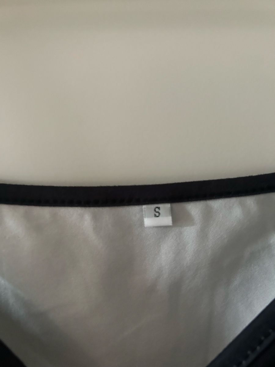 Shein T-Shirts: Tops Gr. S Sommerlich mit schönem Muster – Gebraucht aus Frauenfeld von jae_vs6j 3