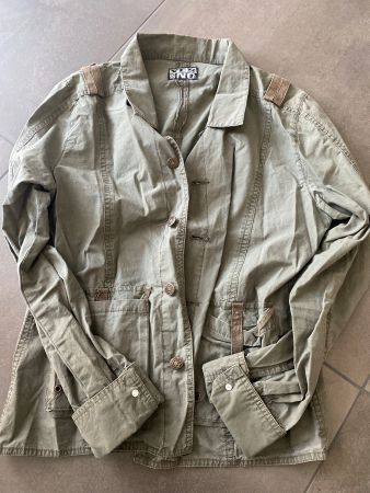 Veste très légère taille S