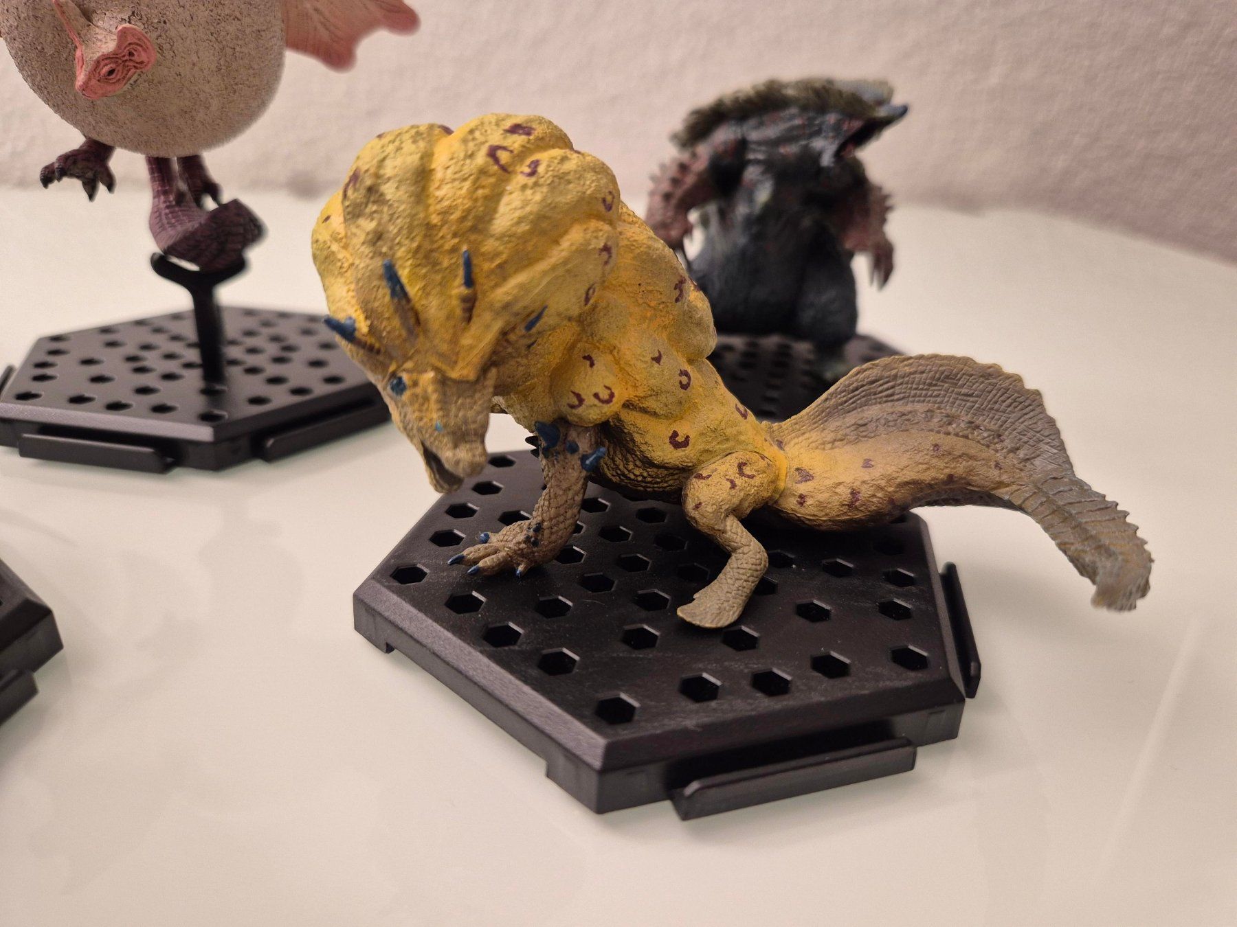 Spielzeuge: Capcom Monster Hunter Figure Builder - Lot de 6 Figurines – Gebraucht aus Fleurier von ken_hv2k 6