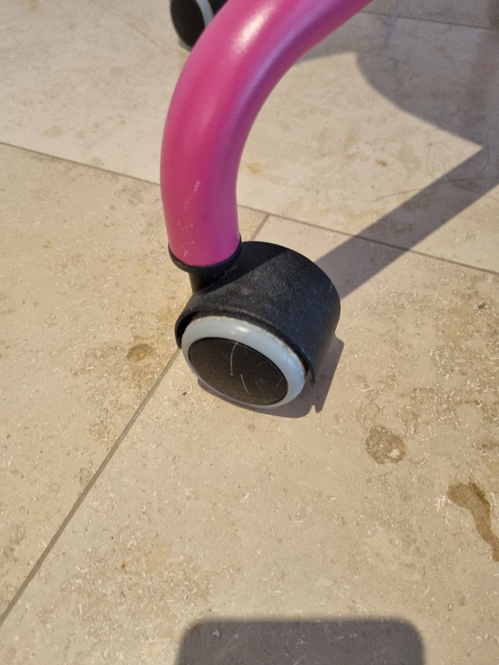 Ikea Stühle: Bürostuhl pink – Gebraucht aus Lengnau AG von Endless 3