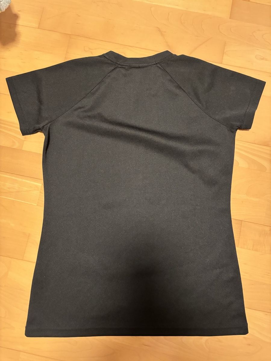 T-Shirts: Sport Tshirt 36 schwarz – Gebraucht aus Kesswil von Branca-01 1