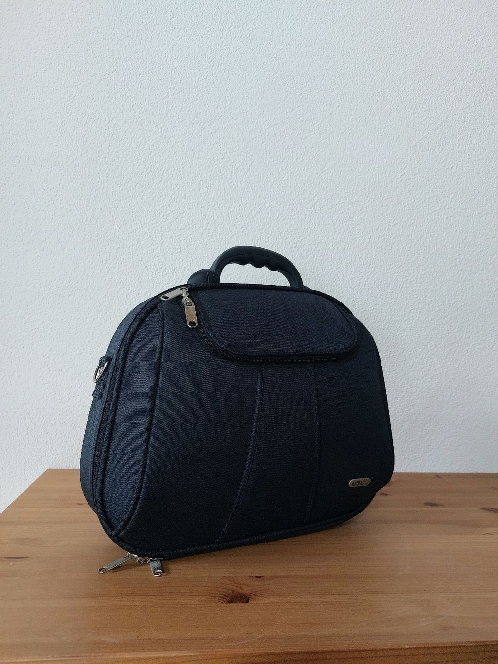 Valises de voyage: Kosmetikkoffer / Minikoffer - Neuwertig! – D'occasion à Effingen par roe_7mb7