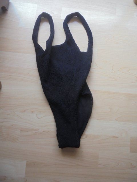 Costumi da bagno & Bikini: Badeanzug Schwarz Gr. 44 – Usato da Hinwil venduto da Glasperlen 1