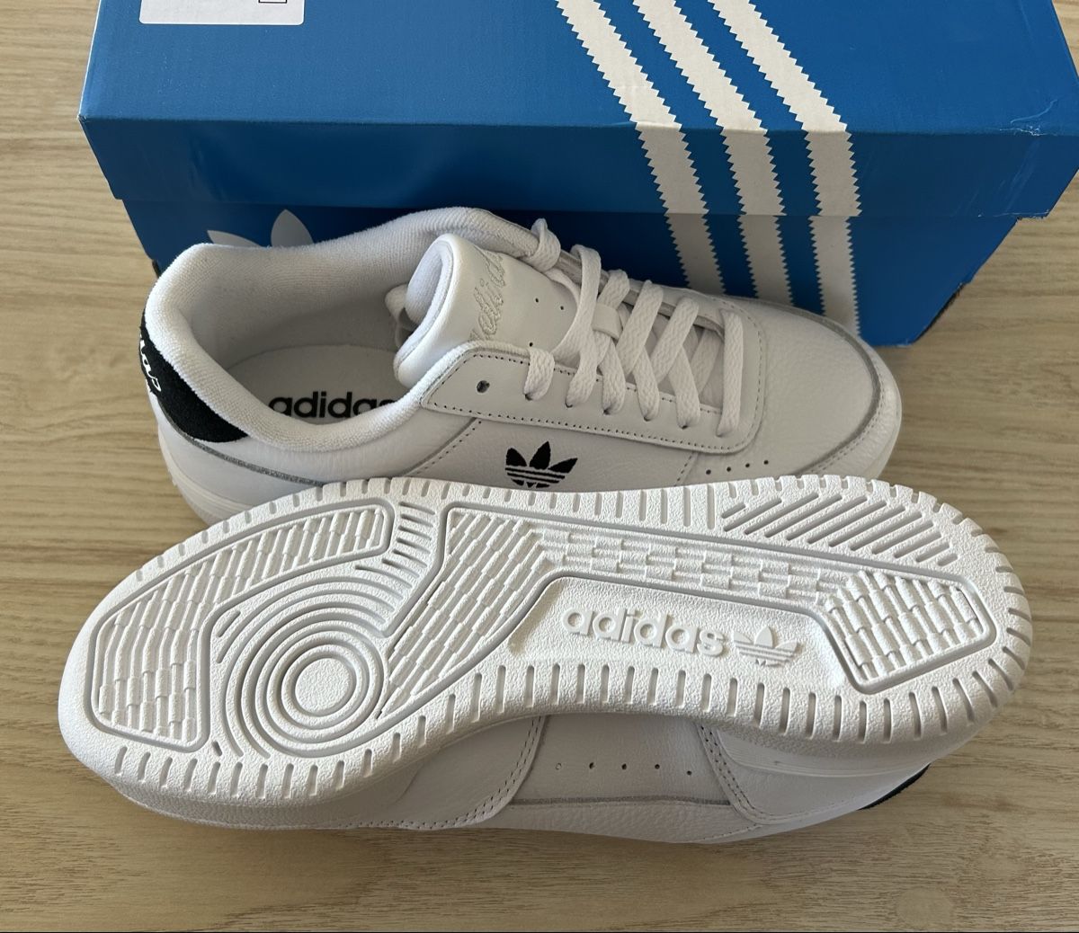 Adidas Scarpe da donna: Adidas Court Super – Nuovo (secondo la descrizione) da Richenthal venduto da noldis02 1