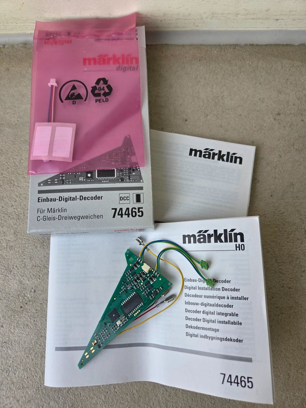 Märklin Modellini di ferrovie: Märklin Einbau-Digital-Decoder 74465 (1 Stk) - Dreiwegweiche – Usato da Udligenswil venduto da Giordi3 1