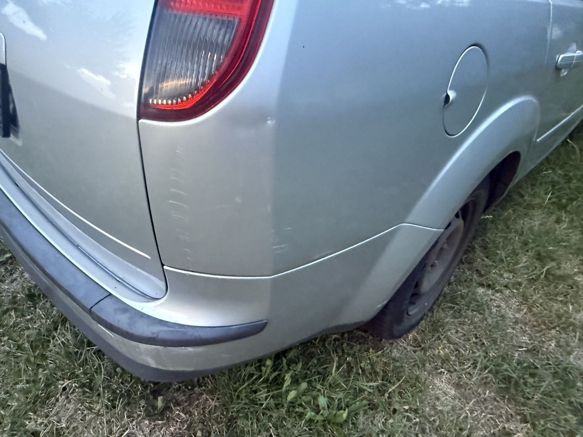 Ford Automobili: Ford Focus Kombi Ab Mfk – Usato da Oftringen venduto da los_9vn8 4