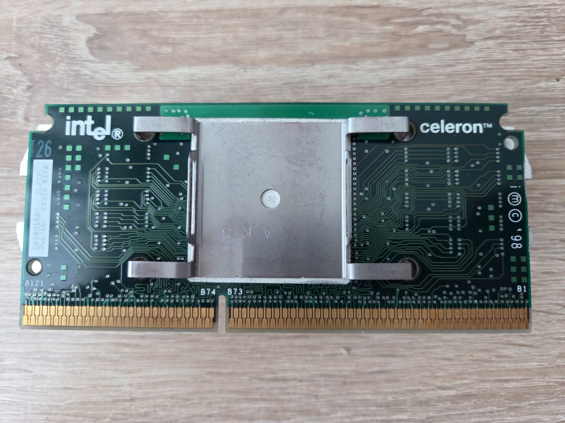 Intel Componenti elettronici: CPU Pentium Celeron Slot1 266mhz - PC – Usato da Carouge GE venduto da Gasco 3