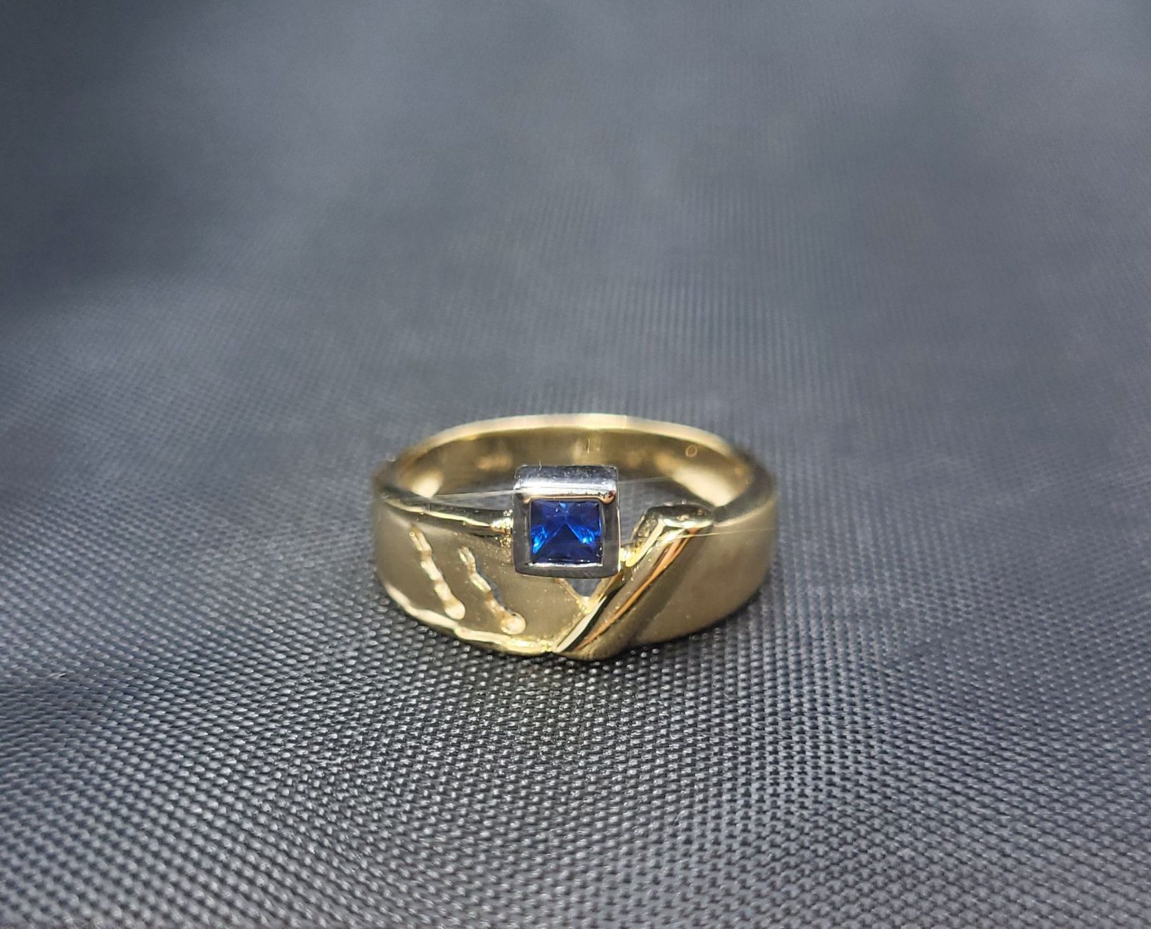 Ringe: 18 Karat 750 Gold Ring Mit Saphir – Gebraucht aus Wald ZH von Dasilver 4