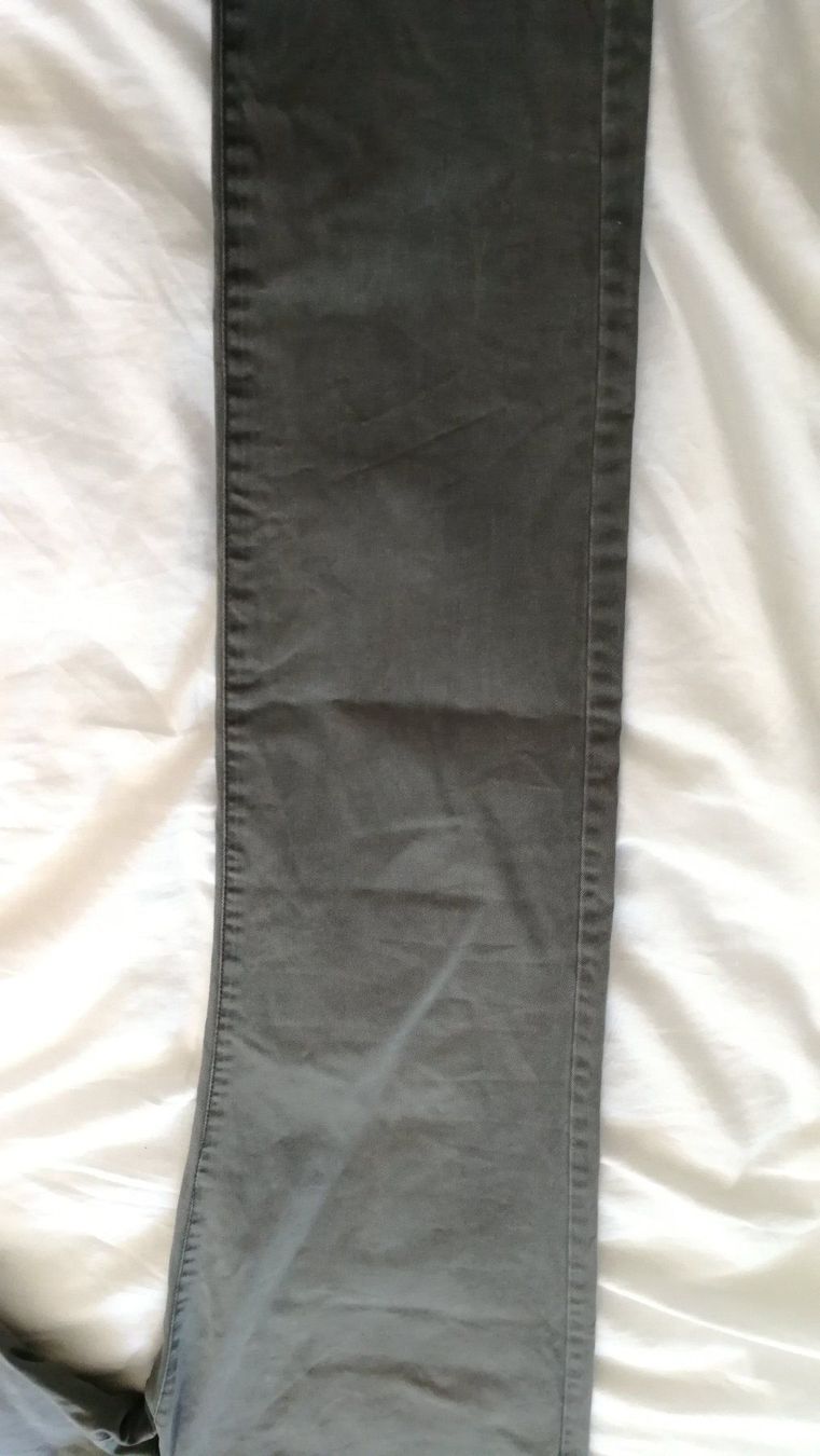 H&M Pantaloni: Pantalon H&M SLIM FIT Taille: 30 – Usato da Nyon venduto da Brainoff 2