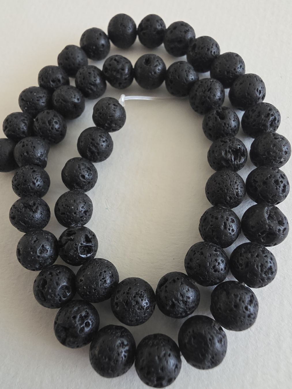 Minerali & Pietre curative: Lava, Vulkan Stein ⌀8mm. Strang – Nuovo e nell'imballaggio originale da Menziken venduto da Mirager