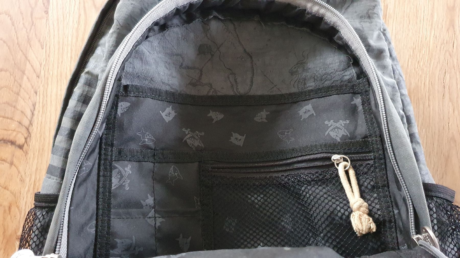 Borse & Zaini: Schulrucksack Danger Pirates – Usato da Eglisau venduto da Connemara 1